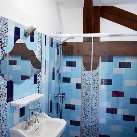 ベッド・アンド・ブレックファスト Art カルカソンヌ